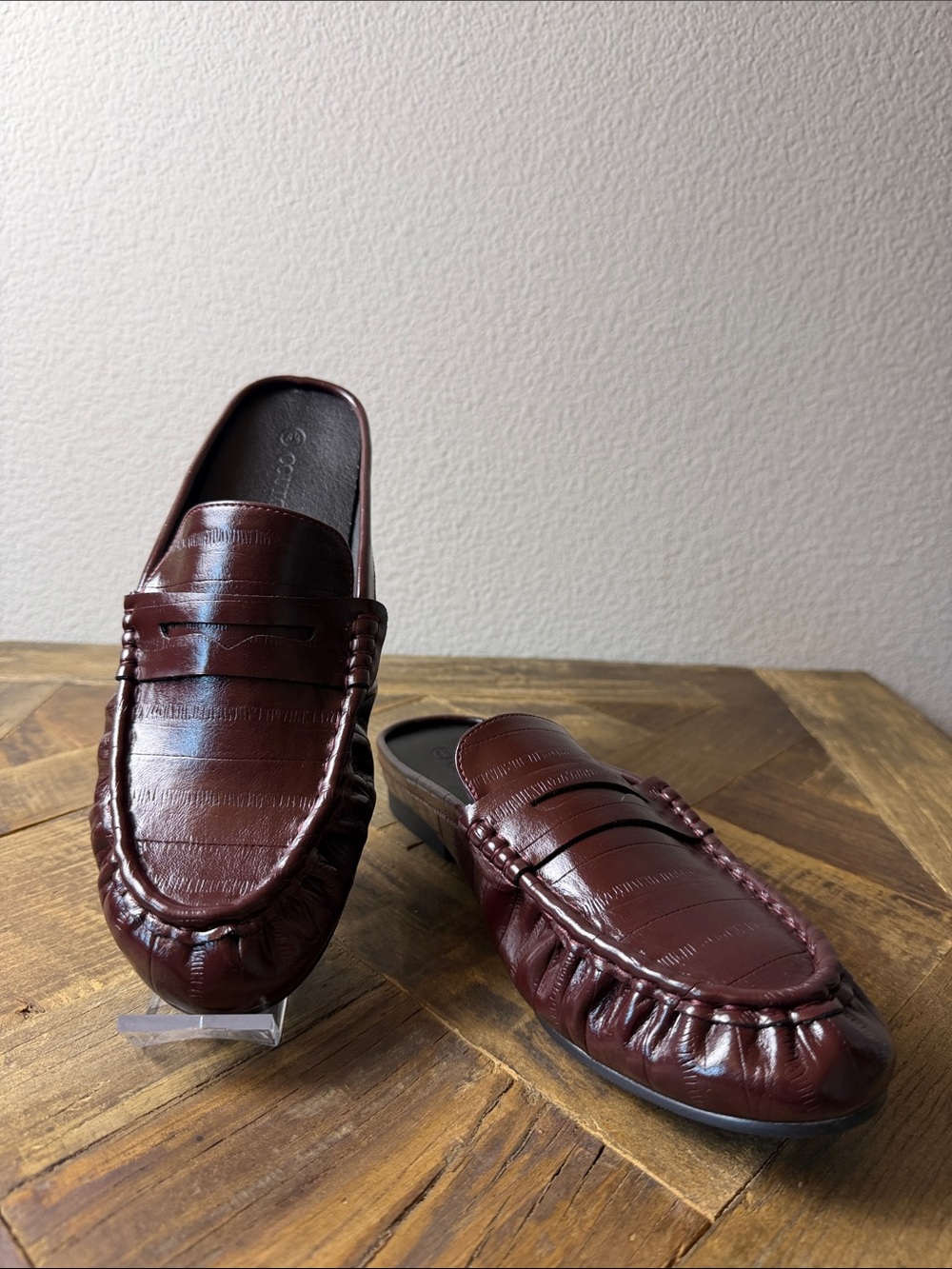 Size 8.5 Coutgo Women's Burgundy Leather Penny Loafer Mules